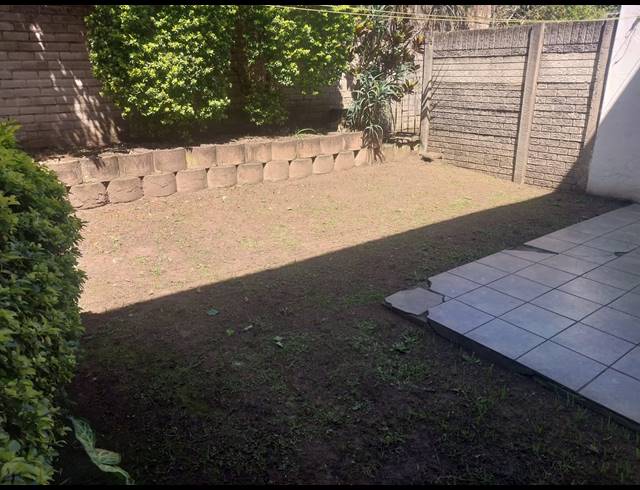 3 BEDROOM FLAT FOR SALE IN PINETOWN CENTRAL